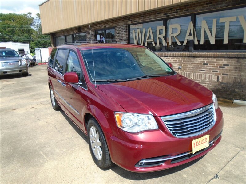 2016 Chrysler Town & Country Touring