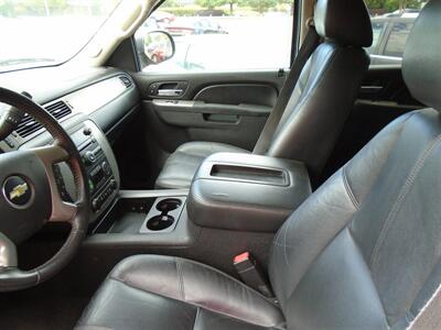 2012 Chevrolet Avalanche LT   - Photo 7 - Newport News, VA 23605