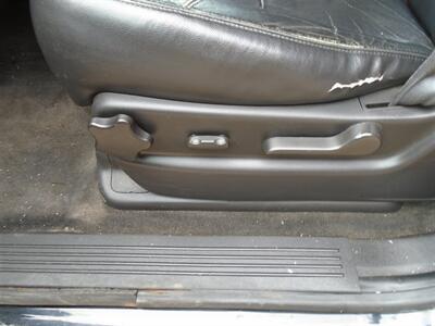 2012 Chevrolet Avalanche LT   - Photo 6 - Newport News, VA 23605