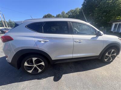 2016 Hyundai Tucson Sport - Photo 4 - Madison, OH 44057
