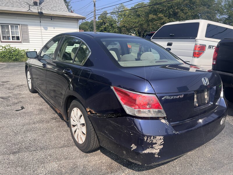 2009 Honda Accord LX - Photo 7 - Madison, OH 44057
