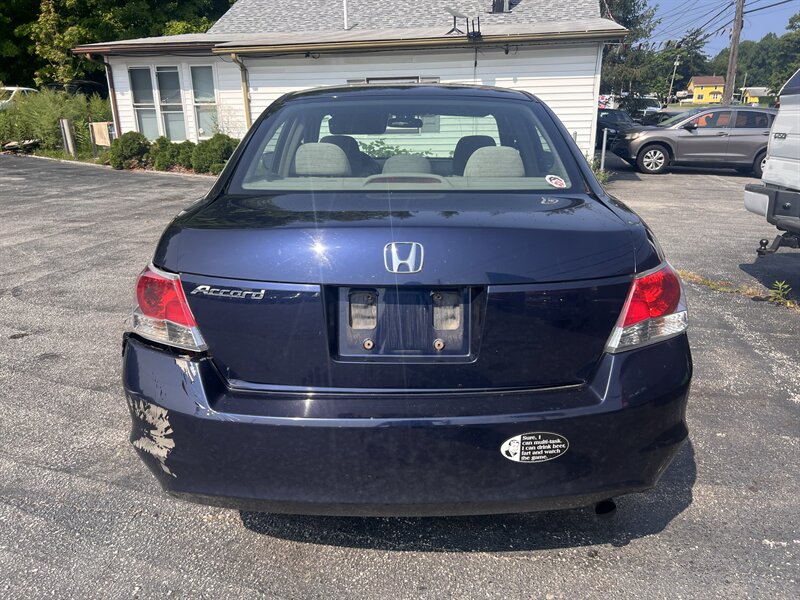 2009 Honda Accord LX - Photo 6 - Madison, OH 44057