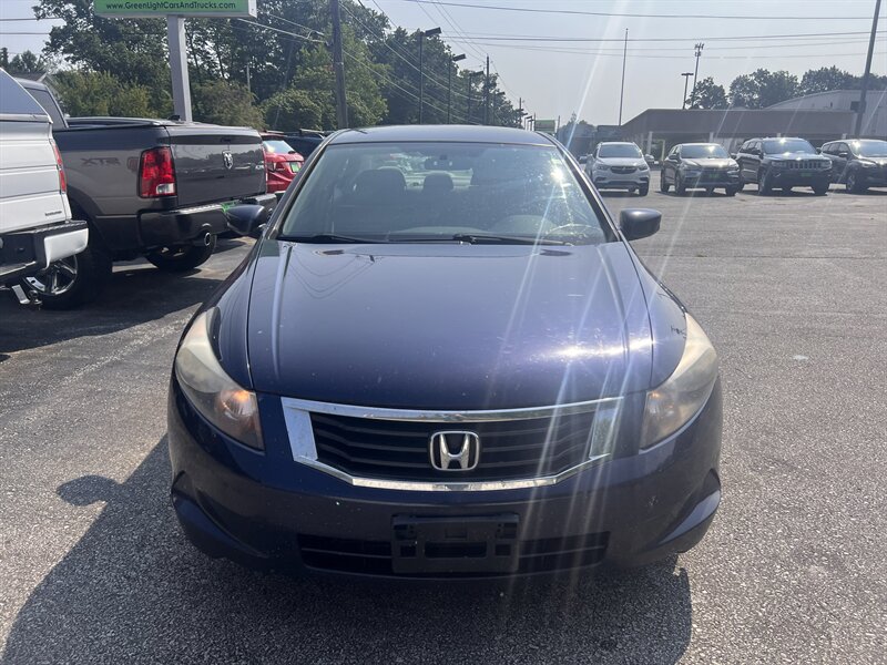 2009 Honda Accord LX - Photo 2 - Madison, OH 44057