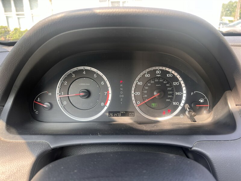 2009 Honda Accord LX - Photo 12 - Madison, OH 44057