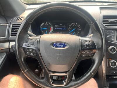 2018 Ford Explorer XLT - Photo 13 - Madison, OH 44057