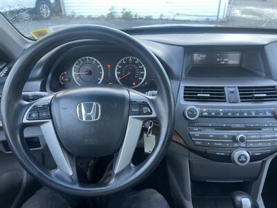 2011 Honda Accord EX   - Photo 16 - Madison, OH 44057