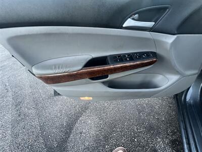 2011 Honda Accord EX   - Photo 15 - Madison, OH 44057
