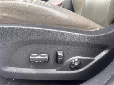 2017 Hyundai Santa Fe 2.4L Sport - Photo 11 - Madison, OH 44057