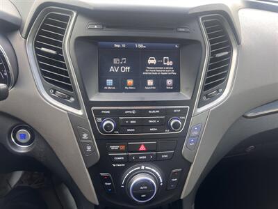 2017 Hyundai Santa Fe 2.4L Sport - Photo 17 - Madison, OH 44057
