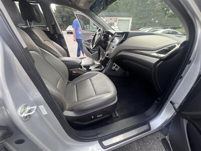 2017 Hyundai Santa Fe 2.4L Sport - Photo 32 - Madison, OH 44057