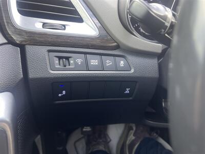2017 Hyundai Santa Fe 2.4L Sport - Photo 15 - Madison, OH 44057