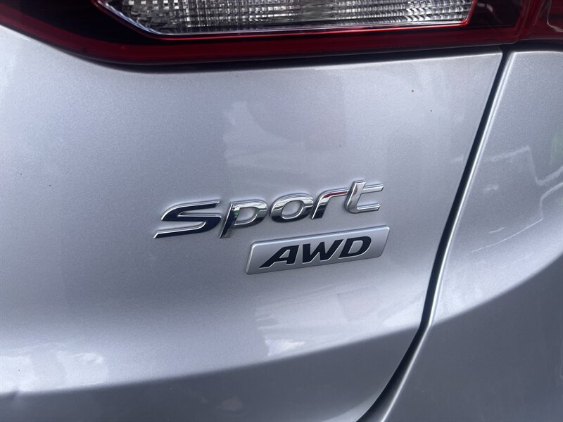 2017 Hyundai Santa Fe 2.4L Sport - Photo 24 - Madison, OH 44057