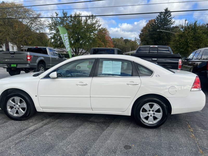 2007 Chevrolet Impala LT - Photo 8 - Madison, OH 44057