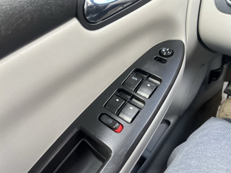 2007 Chevrolet Impala LT - Photo 18 - Madison, OH 44057