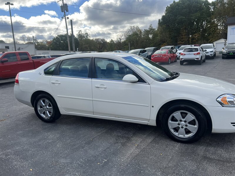 2007 Chevrolet Impala LT - Photo 6 - Madison, OH 44057