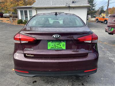 2017 Kia Forte LX - Photo 6 - Madison, OH 44057