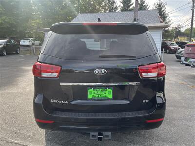 2017 Kia Sedona EX - Photo 4 - Madison, OH 44057