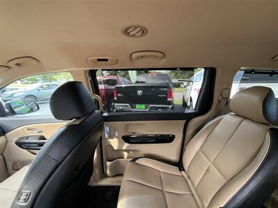 2017 Kia Sedona EX - Photo 30 - Madison, OH 44057