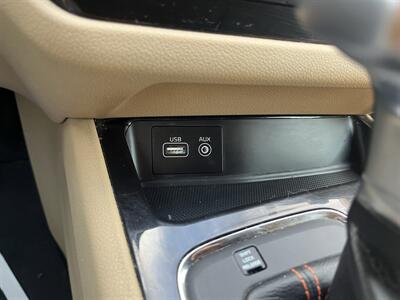 2017 Kia Sedona EX - Photo 19 - Madison, OH 44057