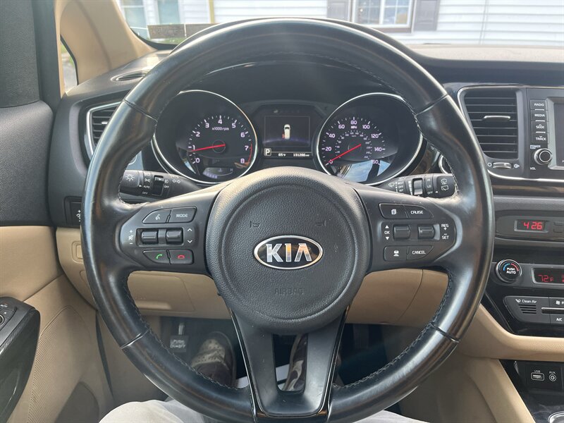 2017 Kia Sedona EX - Photo 15 - Madison, OH 44057