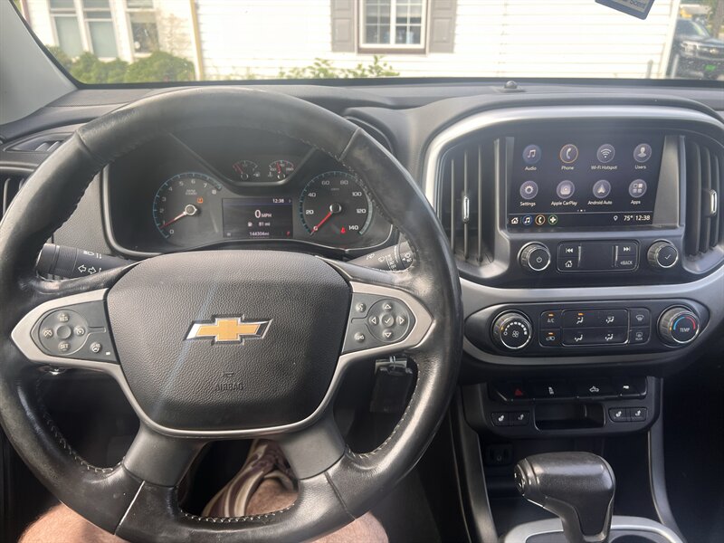 2019 Chevrolet Colorado LT - Photo 11 - Madison, OH 44057