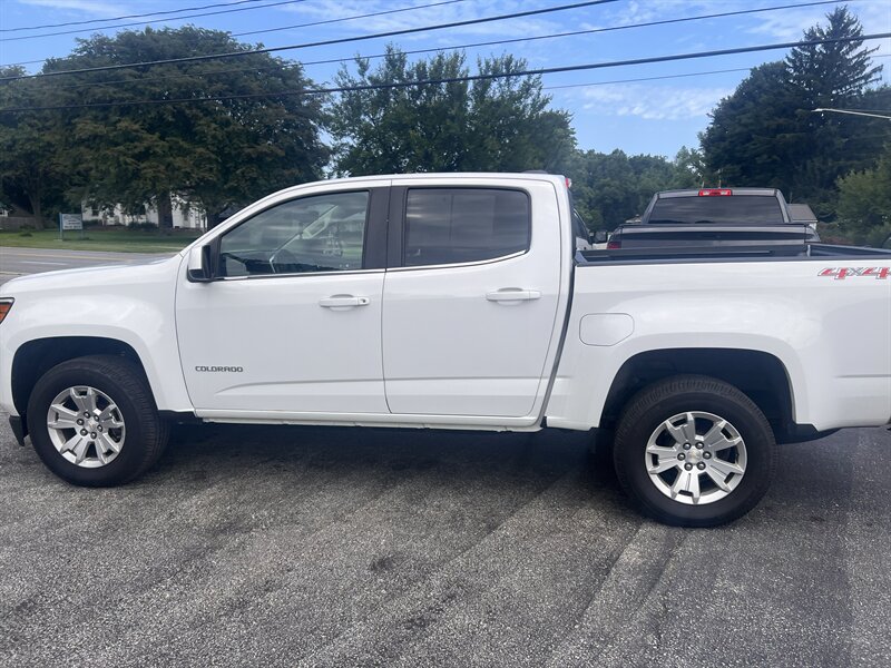 2019 Chevrolet Colorado LT - Photo 8 - Madison, OH 44057