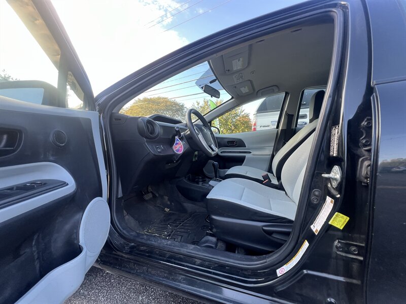 2012 Toyota Prius C Two - Photo 9 - Madison, OH 44057