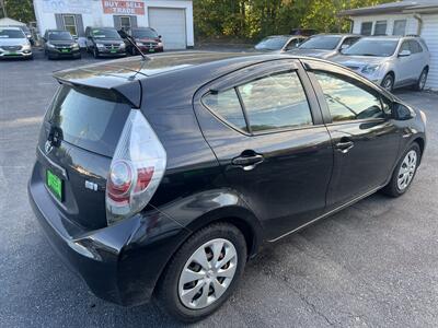 2012 Toyota Prius C Two - Photo 5 - Madison, OH 44057