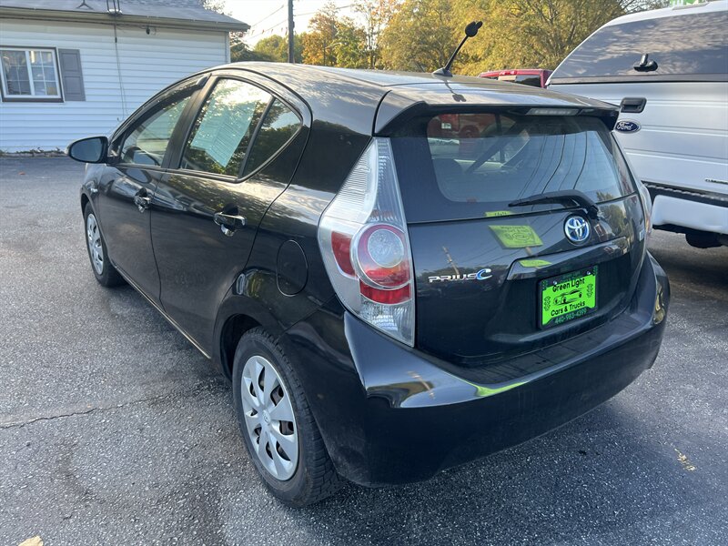 2012 Toyota Prius C Two - Photo 7 - Madison, OH 44057