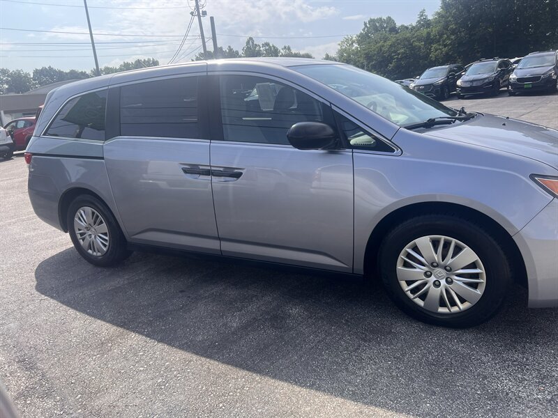 2016 Honda Odyssey LX - Photo 4 - Madison, OH 44057