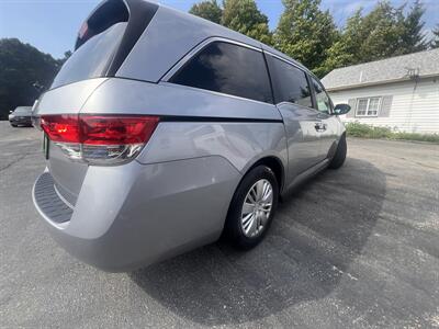 2016 Honda Odyssey LX - Photo 41 - Madison, OH 44057