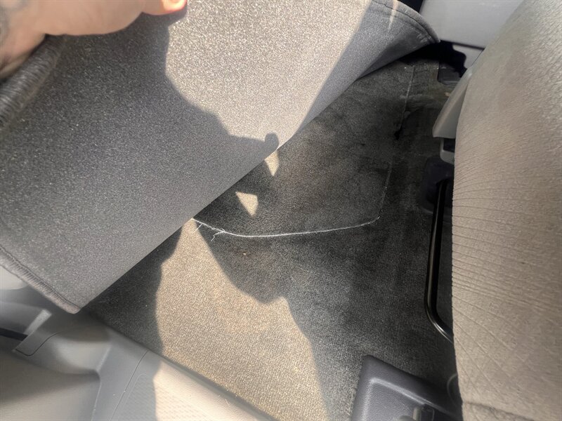 2016 Honda Odyssey LX - Photo 25 - Madison, OH 44057