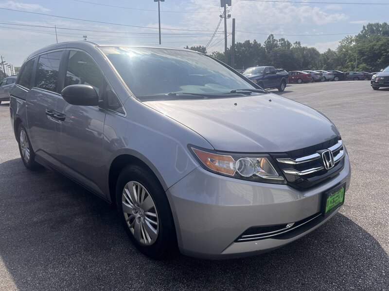 2016 Honda Odyssey LX - Photo 3 - Madison, OH 44057