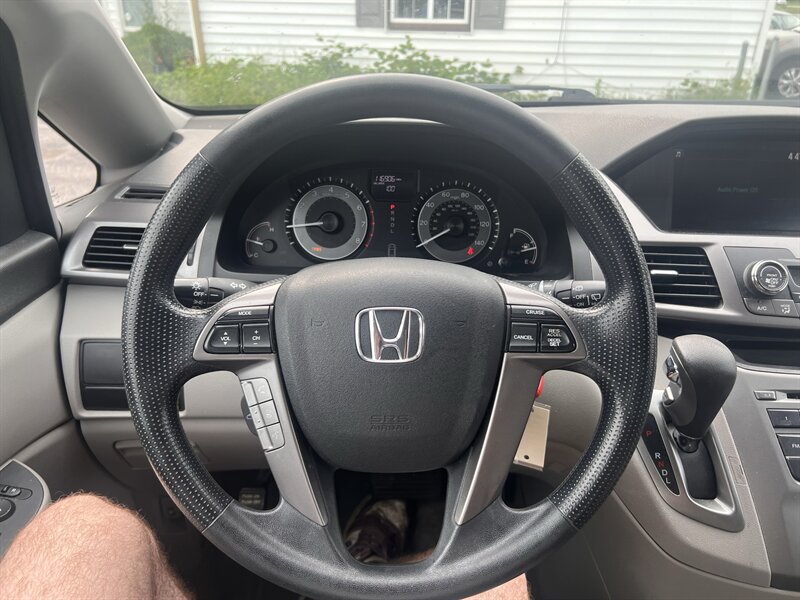 2016 Honda Odyssey LX - Photo 9 - Madison, OH 44057