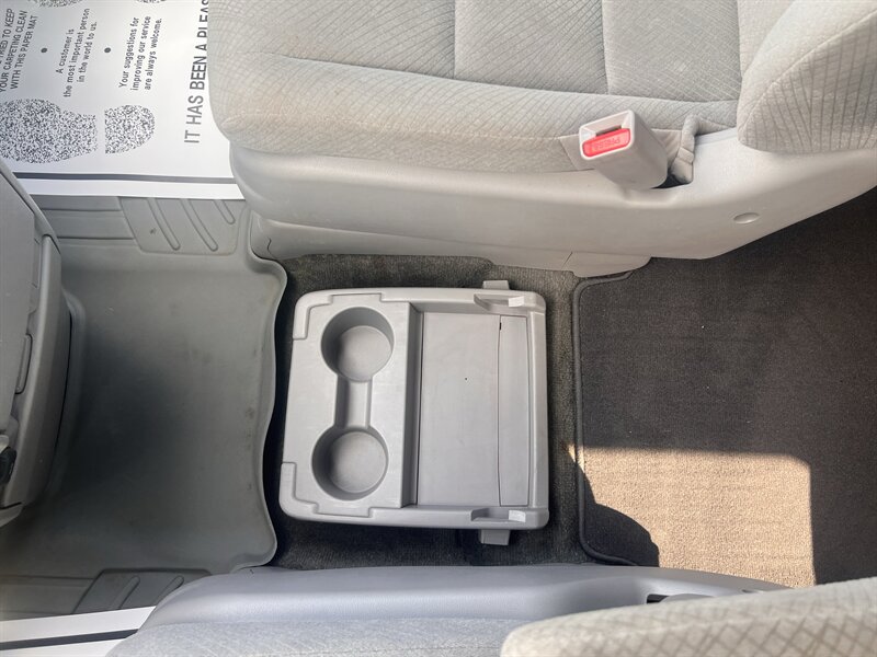 2016 Honda Odyssey LX - Photo 23 - Madison, OH 44057