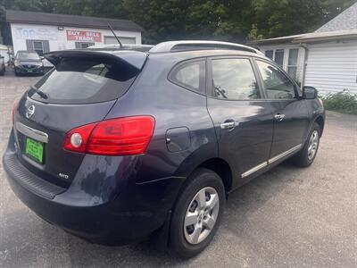 2014 Nissan Rogue S   - Photo 5 - Madison, OH 44057