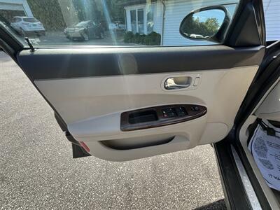 2008 Buick Lacrosse CX - Photo 12 - Madison, OH 44057