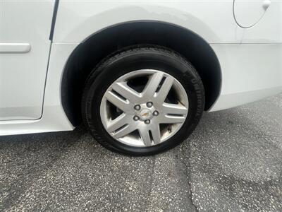 2012 Chevrolet Impala LT - Photo 35 - Madison, OH 44057