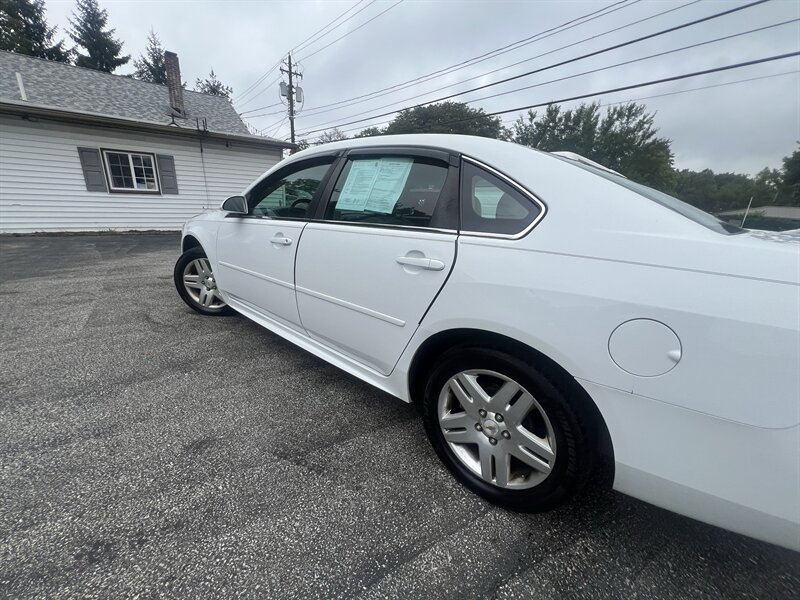 2012 Chevrolet Impala LT - Photo 24 - Madison, OH 44057