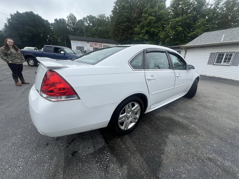 2012 Chevrolet Impala LT - Photo 30 - Madison, OH 44057