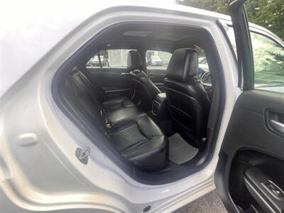 2012 Chrysler 300 Series Limited - Photo 32 - Madison, OH 44057