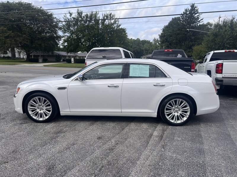 2012 Chrysler 300 Series Limited - Photo 8 - Madison, OH 44057