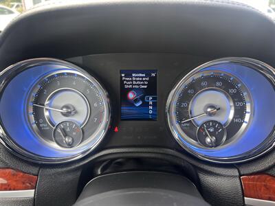 2012 Chrysler 300 Series Limited - Photo 14 - Madison, OH 44057