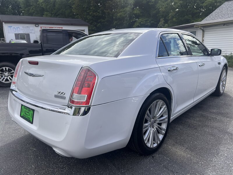 2012 Chrysler 300 Series Limited - Photo 5 - Madison, OH 44057