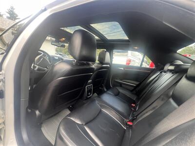 2012 Chrysler 300 Series Limited - Photo 26 - Madison, OH 44057