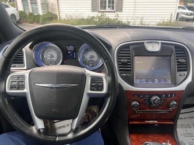 2012 Chrysler 300 Series Limited - Photo 12 - Madison, OH 44057