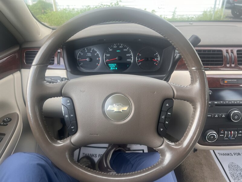 2007 Chevrolet Impala LT - Photo 13 - Madison, OH 44057