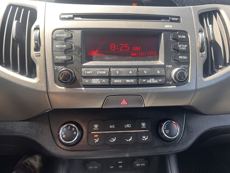 2016 Kia Sportage LX - Photo 13 - Madison, OH 44057
