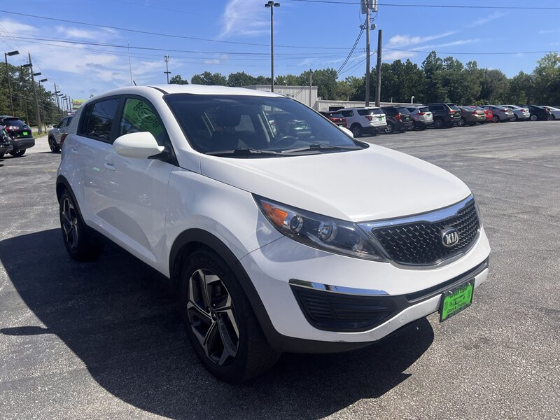 2016 Kia Sportage LX - Photo 3 - Madison, OH 44057