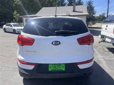 2016 Kia Sportage LX - Photo 6 - Madison, OH 44057